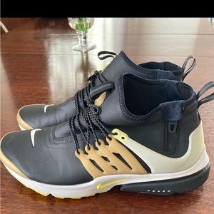 Nike Air Presto Mid Tennis Shoes GOLD Copper•Mens 13 No Box.